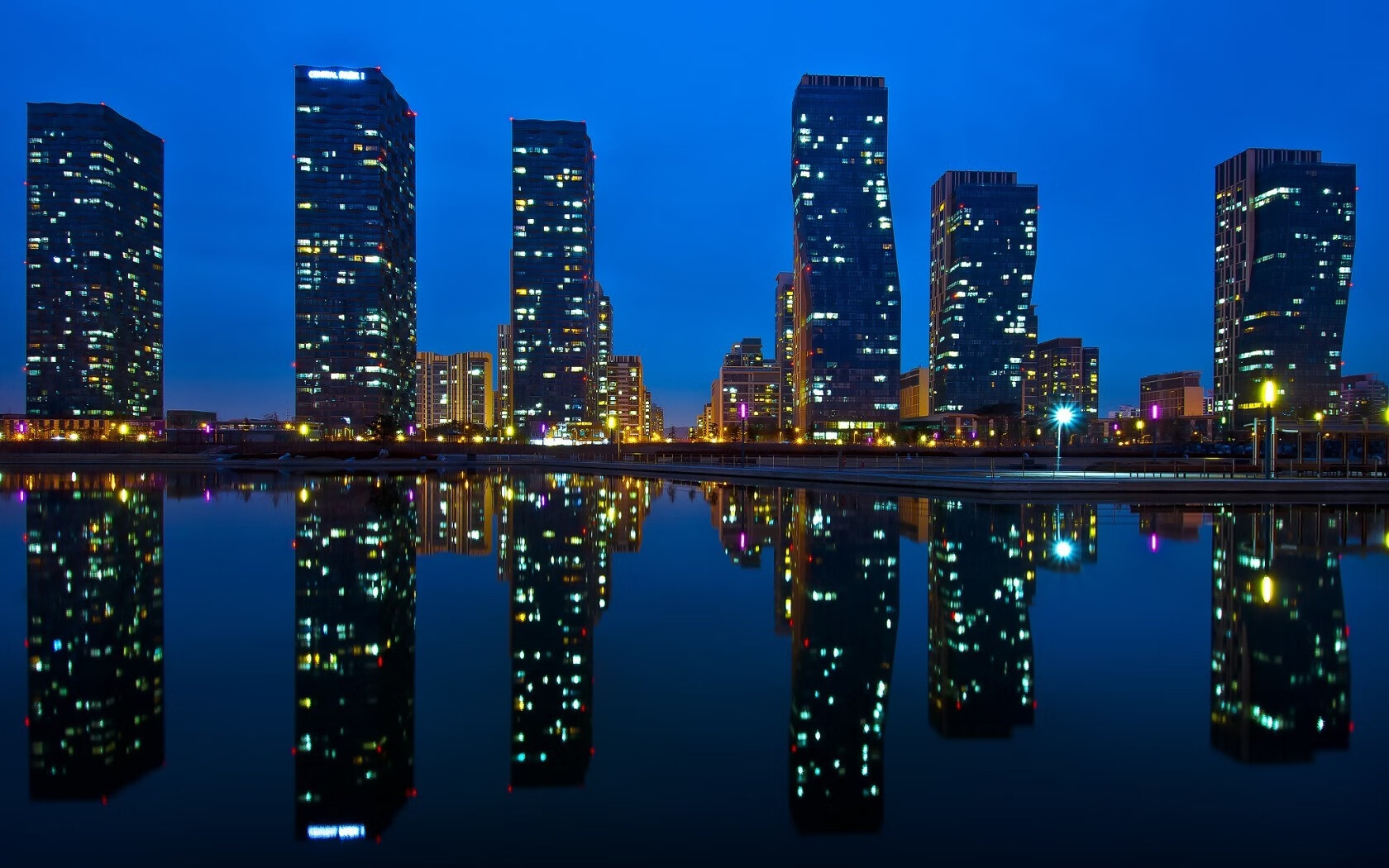 塞尔维亚女篮在欧洲锦标赛中表现优异，期待夺得冠军奖杯，塞尔维亚女篮球